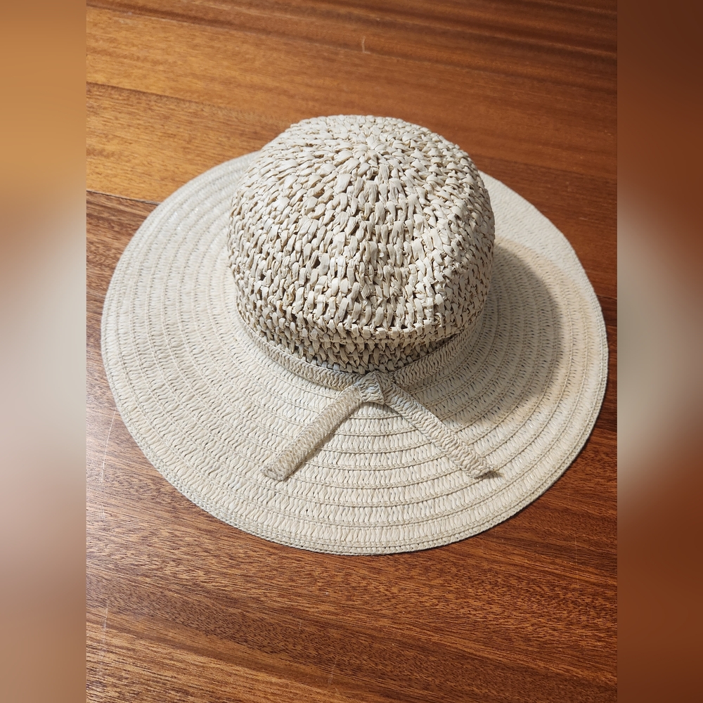 ROUTE 66 Elegant Cream Straw Hat